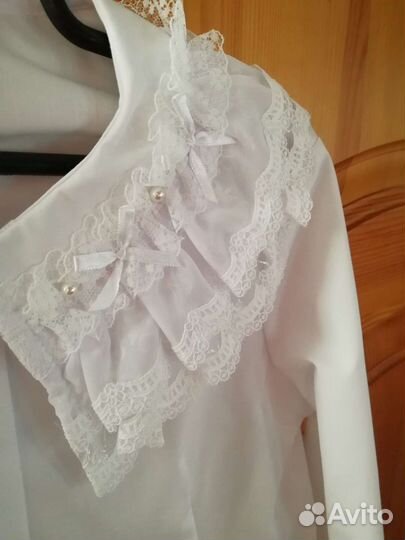 Блузки, платья нарядные