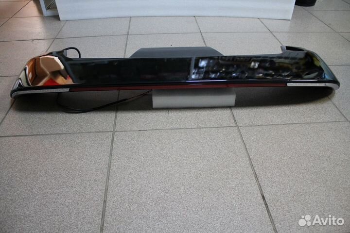 Land Cruiser 200 Спойлер Luxury Sport O8HS7