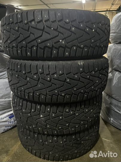 Pirelli Winter Ice Zero 215/55 R18 99T