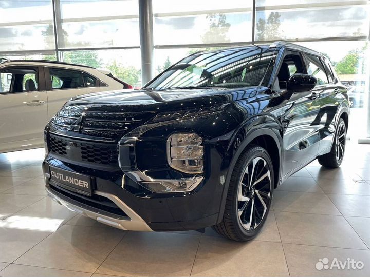 Mitsubishi Outlander 2.5 CVT, 2023