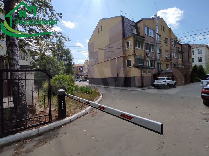 2-к. квартира, 65,8 м², 1/3 эт.