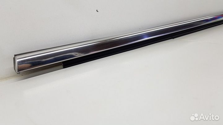 Молдинг двери задний левый (Geely Tugella)