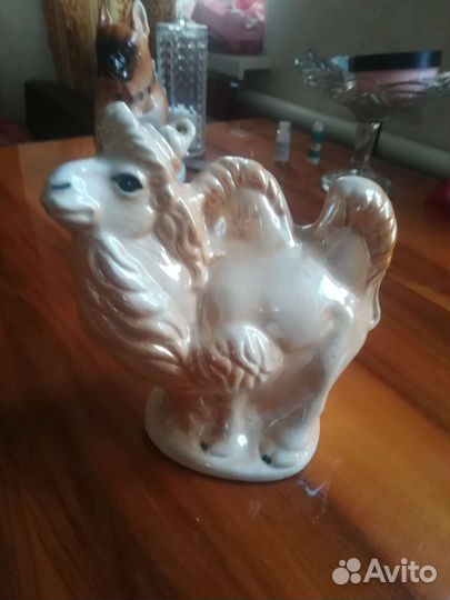 Статуэтка верблюд