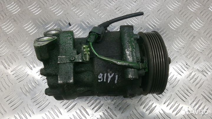 Компрессор кондиционера Volvo C30 2009 1677171