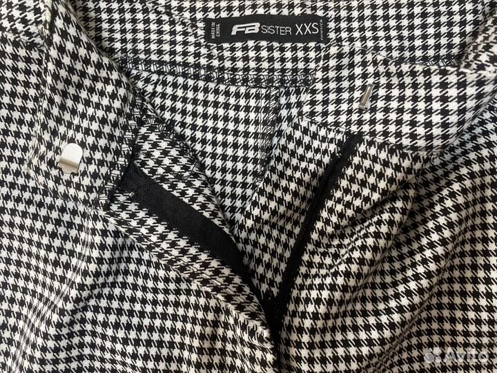 Шорты женские