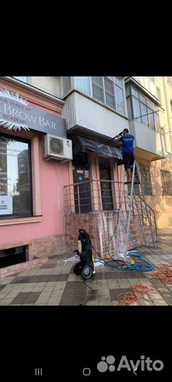 Мойка фасадов, мойка окон, мойка витрин