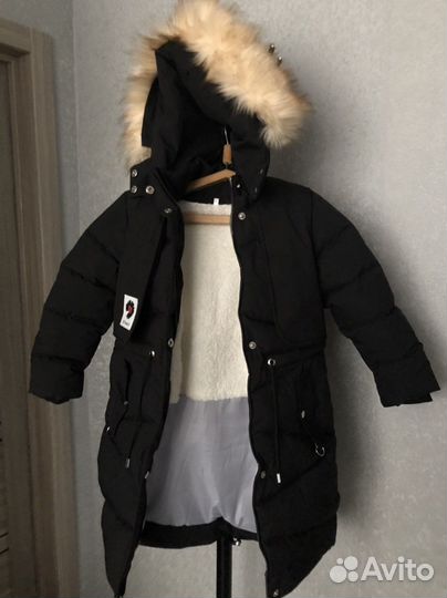 Верхняя одежда для девочек. Куртка удлиненная