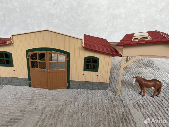 Конюшня schleich