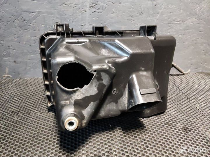 Корпус воздушного фильтра Lexus Rx 350