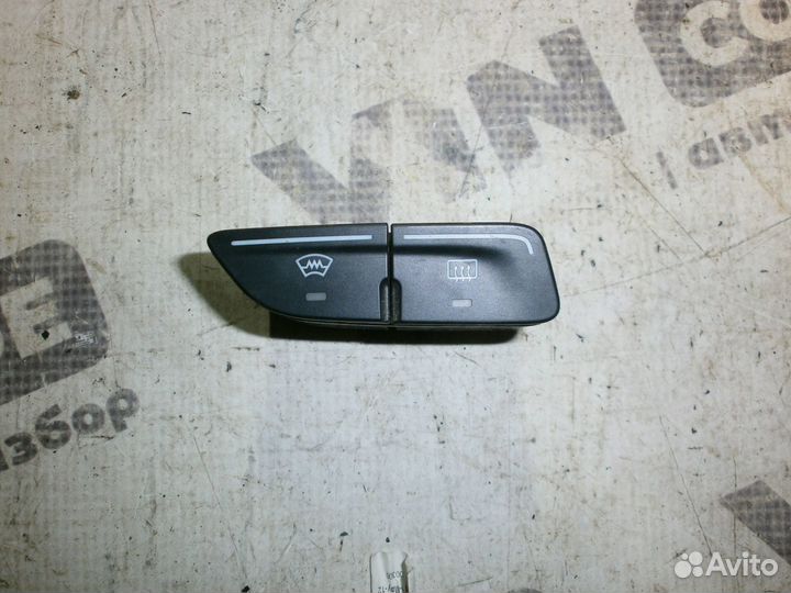 Кнопка обогрева стекол Ford Focus 3