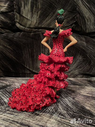 Статуэтка *Испанская танцовщица*