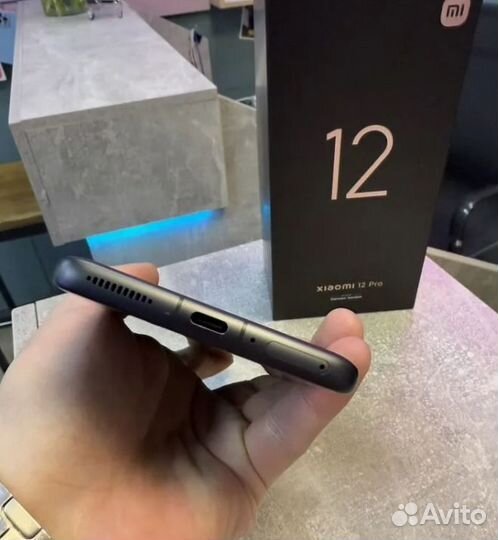Xiaomi 12 Pro, 12/256 ГБ