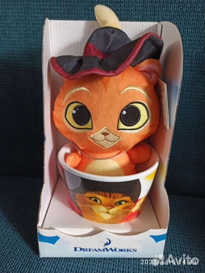 Кружка с игрушкой Кот в сапогах, DreamWorks