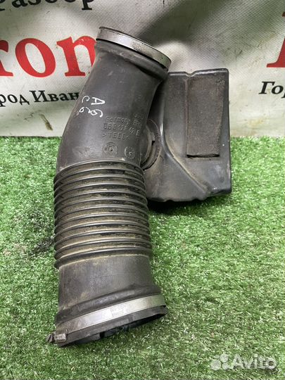 Патрубок воздушного фильтра Audi a6 c6 06e129629e