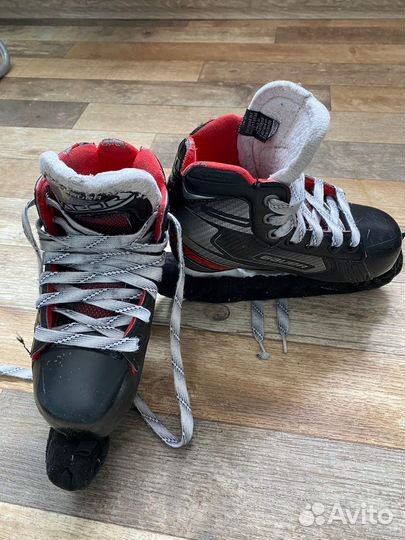 Детские вратарские коньки bauer vapor eur 31