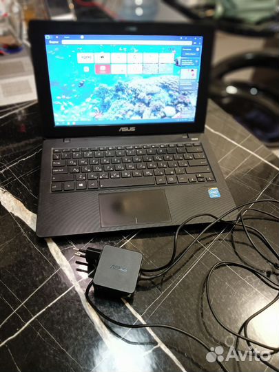 Нетбук Asus X200+SSD512Gb/ 4Gb оперативки