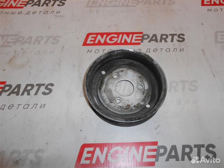 Шкив водяного насоса (помпы) Toyota Vitz SCP90(05