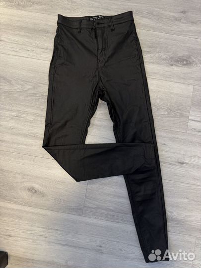 Кожанные брюки Stradivarius