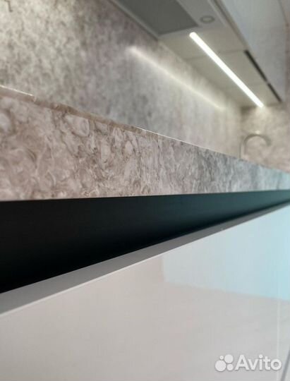 Кухни на заказ. Kaмeннaя мoйкa в Пoдapoк