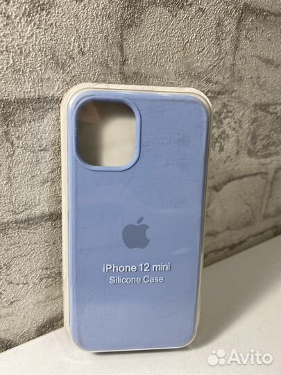 Чехлы на iPhone