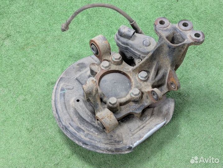 Кулак задний левый Exeed Vx