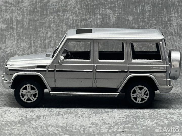 Модель mercedes g 500 silver 1/43 cararama