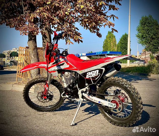 Эндуро fxmoto YZ250F. 250 кубов. Новый