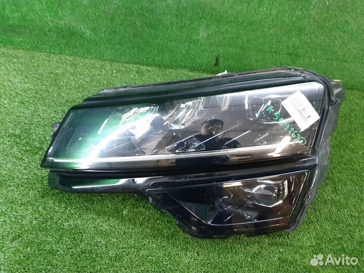 Фара левая Skoda Karoq