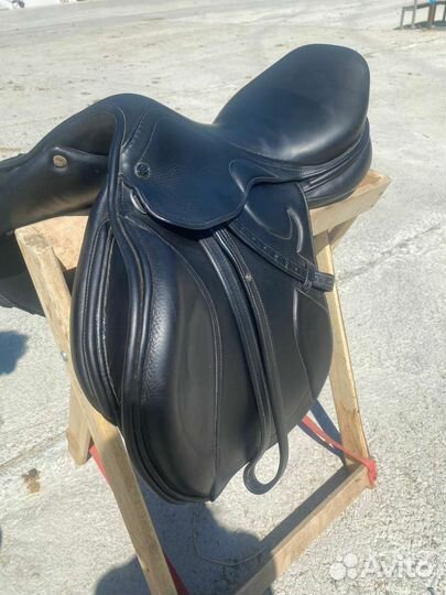 Конкурное седло