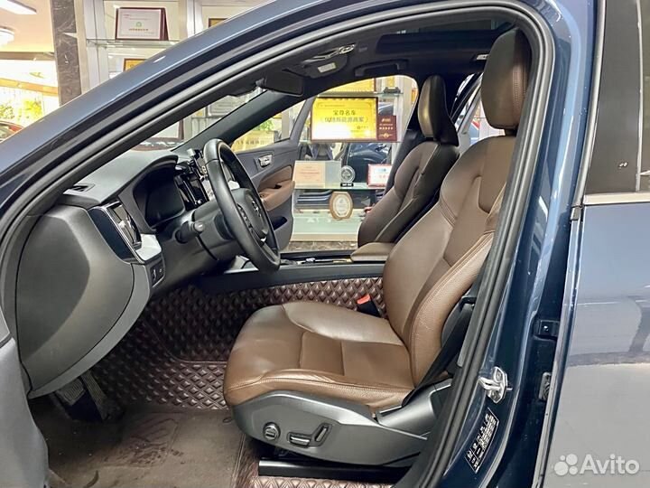 Volvo XC60 2.0 AT, 2021, 49 000 км