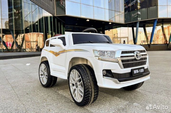 Детский электромобиль