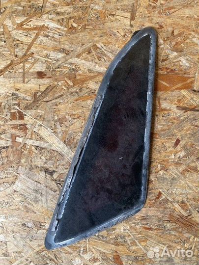 Стекло кузовное заднее правое LADA 2110