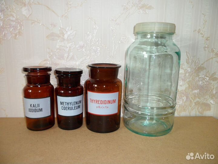 Химическая посуда для лабораторных работ