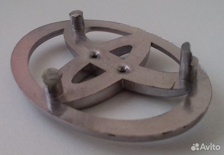 Эмблема Toyota