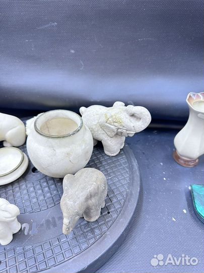 Статуэтки вазы камень