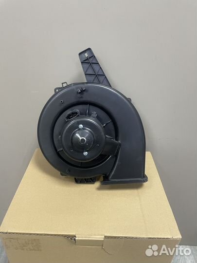 Моторчик печки Фольксваген поло седан