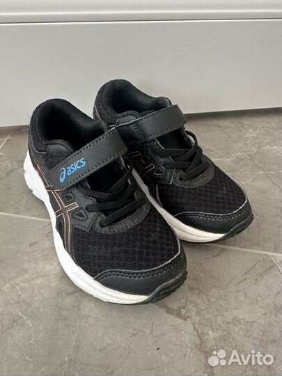 Кроссовки asics 28р