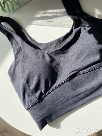 Топ спортивный новый Xs-S