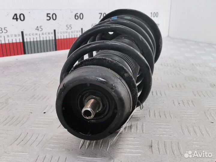 Стойка для Volkswagen Golf 4