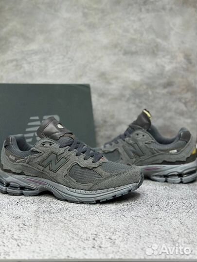 Кроссовки New Balance 2002R