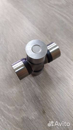 Крестовина полуоси 11988571 для Volvo BL 61/71