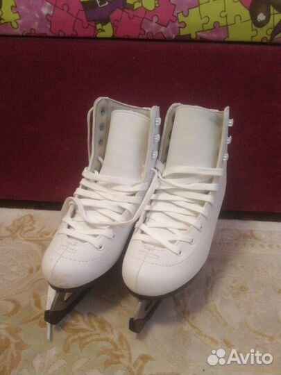 Коньки женские