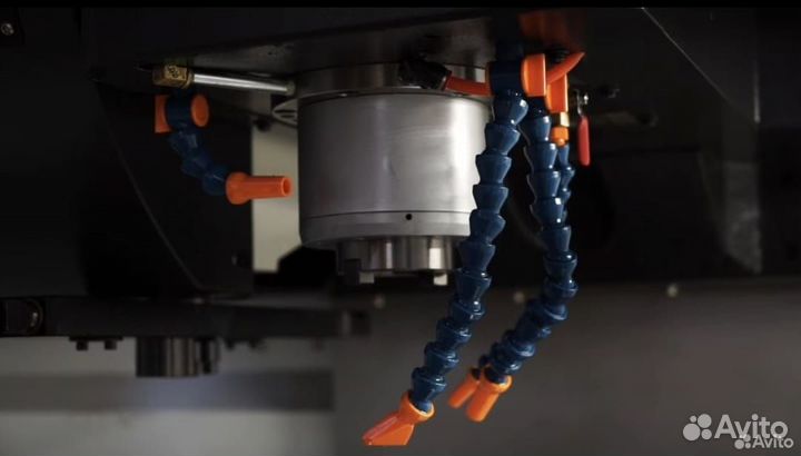 Вертикальный обрабатывающий центр с чпу