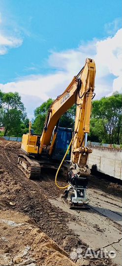 Аренда гусеничного экскаватора