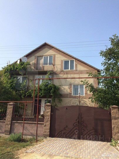 Дом 311 м² на участке 11,2 сот.