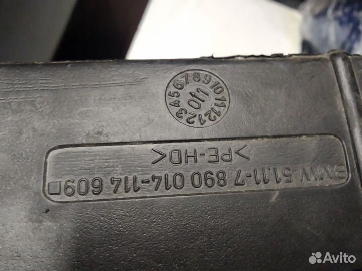 BMW 5 E39 M пакет Воздуховод тормазов правый