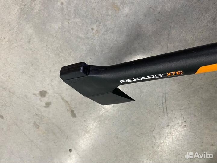 Топор универсальный fiskars X7