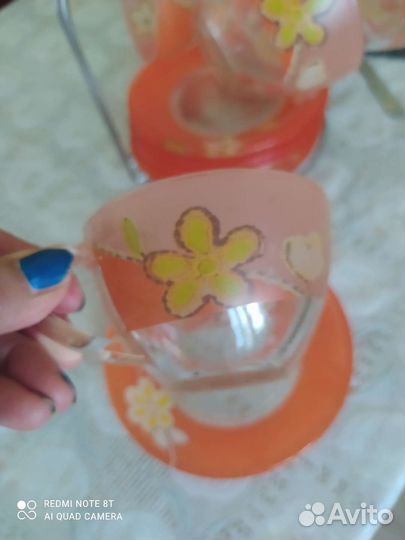 Чайные чашки с блюдцами