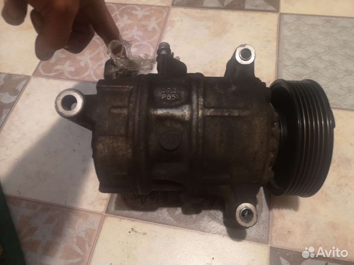 Компрессор кондиционера 5Q0820803E шкода октавия