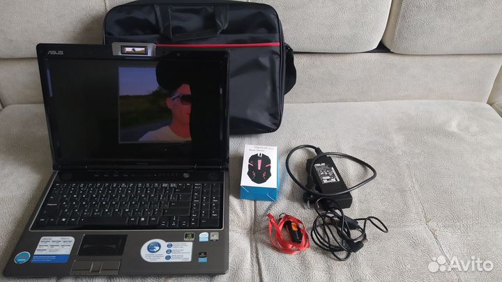 Ноутбук Asus pro58V + Мышь + Чехол + Зарядка